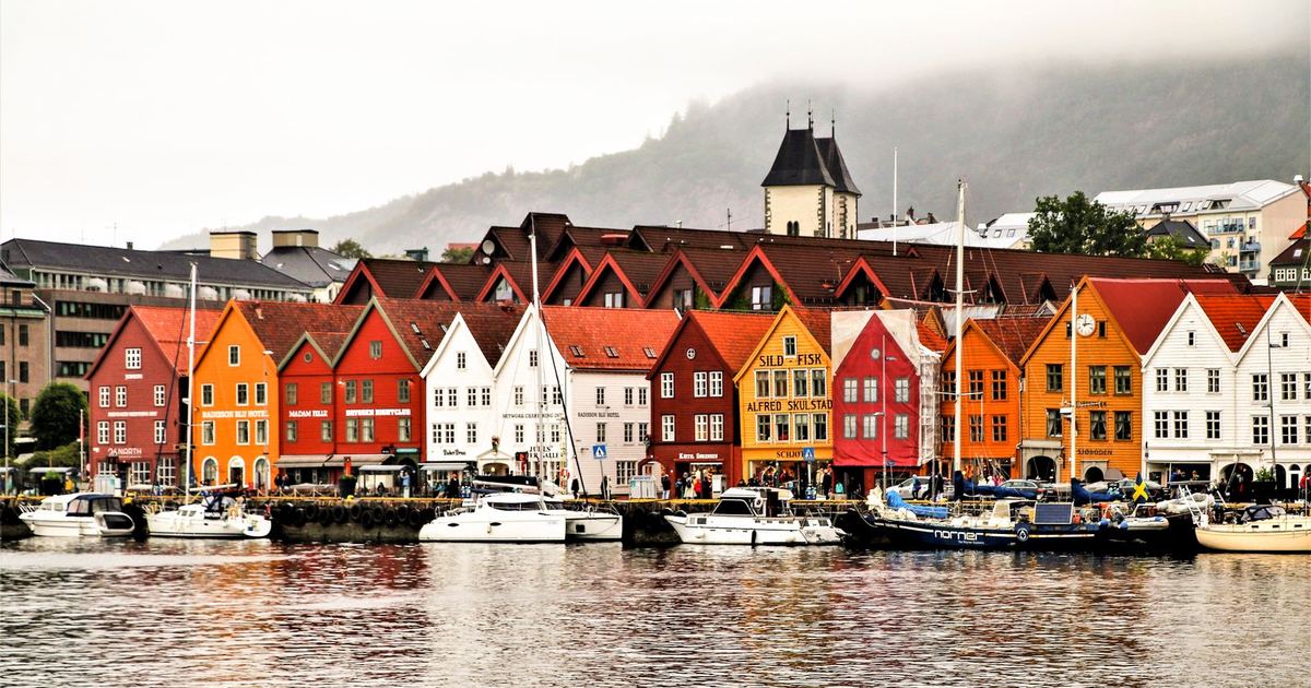 Historic buildings and boats on the Bergen waterfront